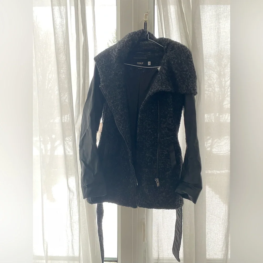 Only jacket - Picture 1 of 4